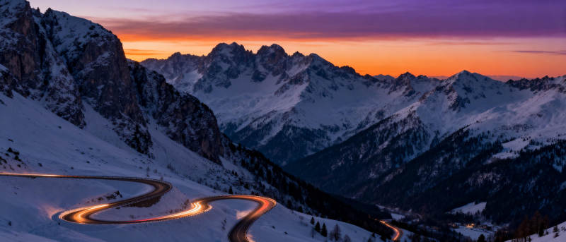 雪山日落公路图片