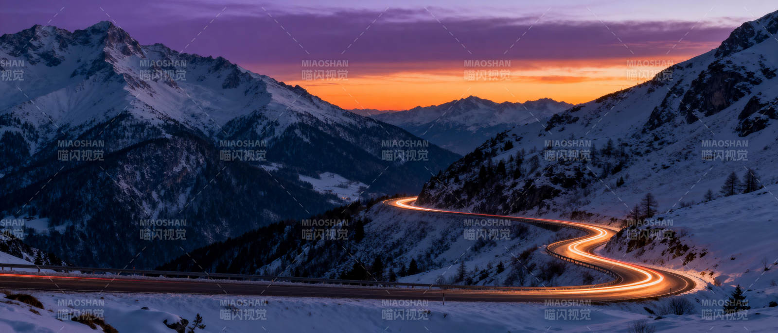 雪山日落公路图片