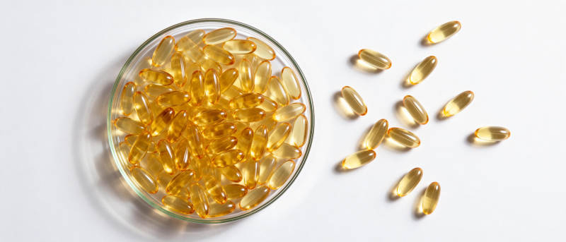 鱼油胶囊特写图片
