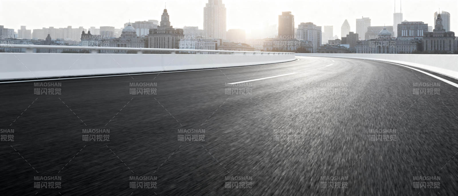 城市晨光公路图片