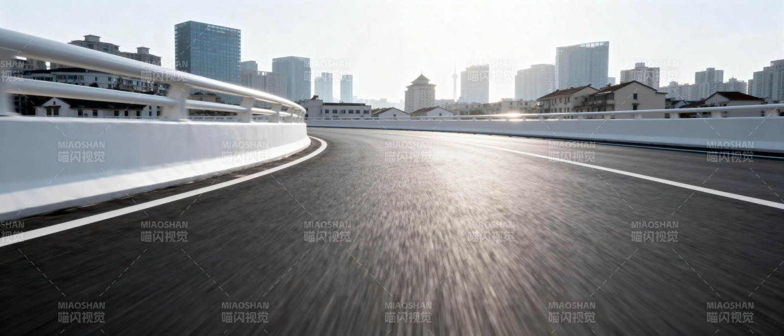 城市高架路晨景图片