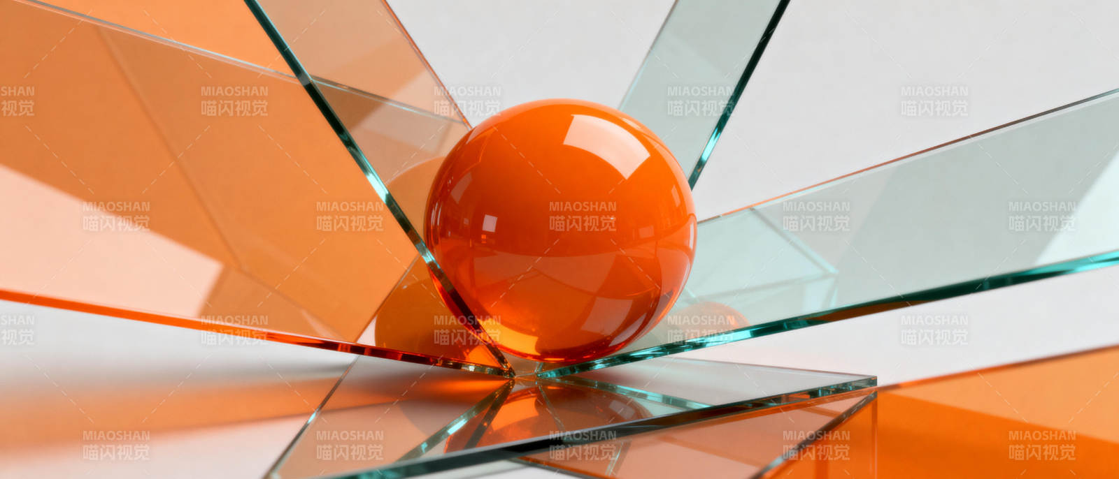 橙球映玻璃镜面图片