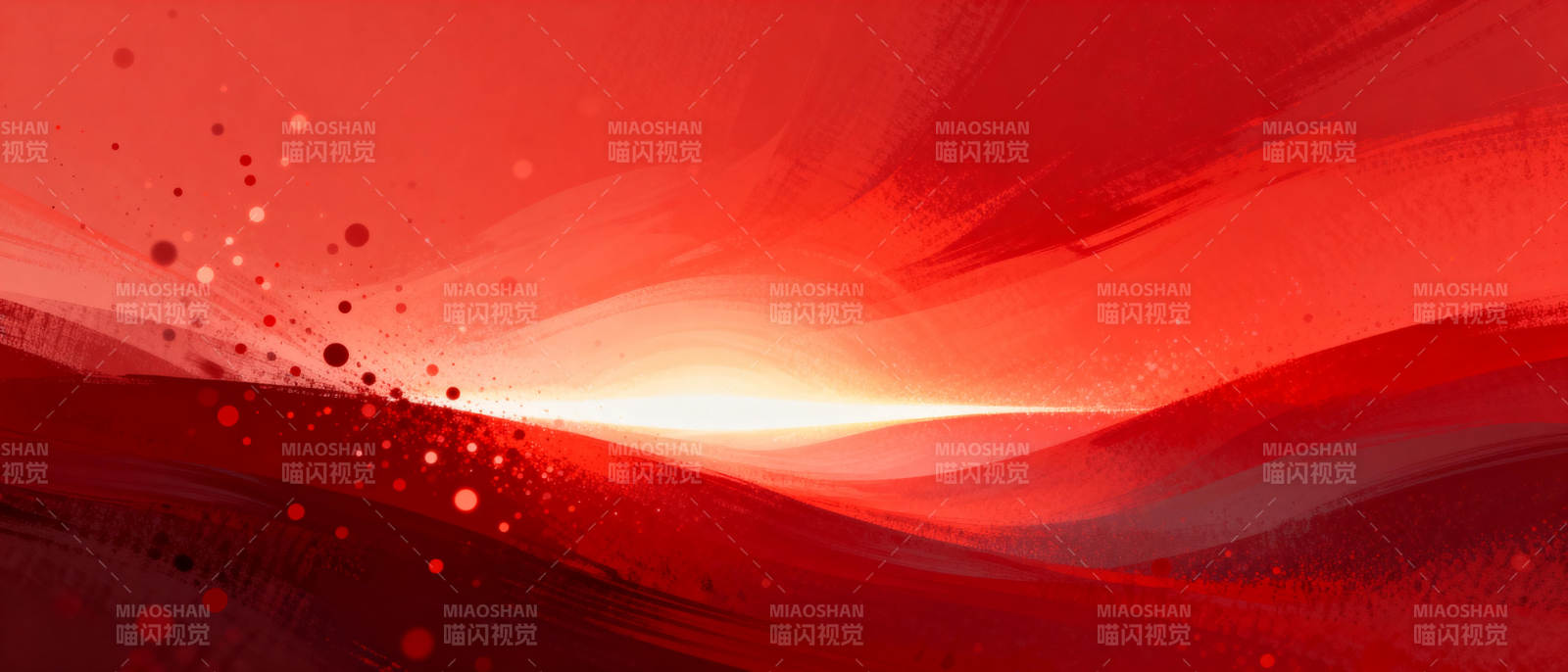 赤霞映山峦图片