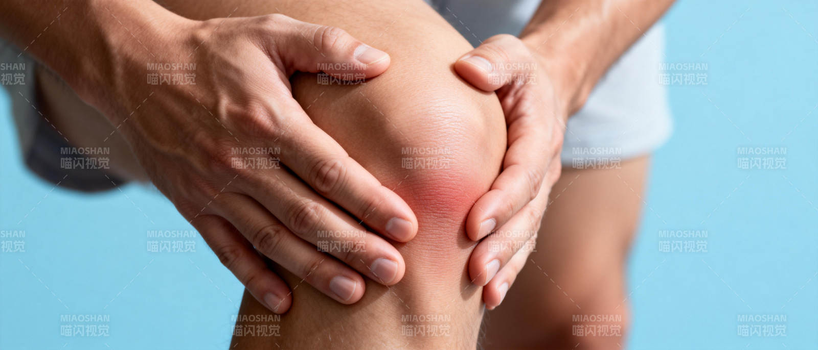 膝盖疼痛困扰图片