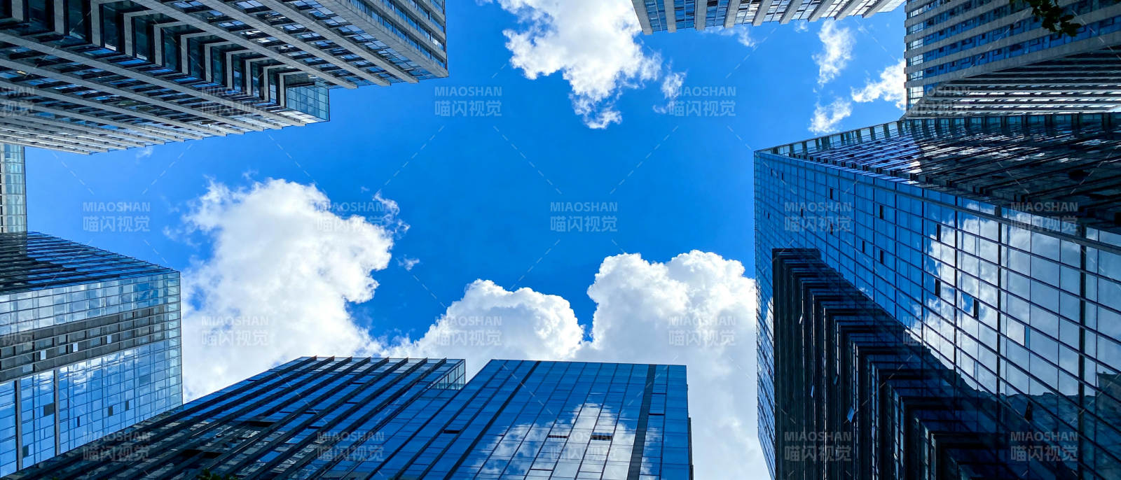 城市天际线图片