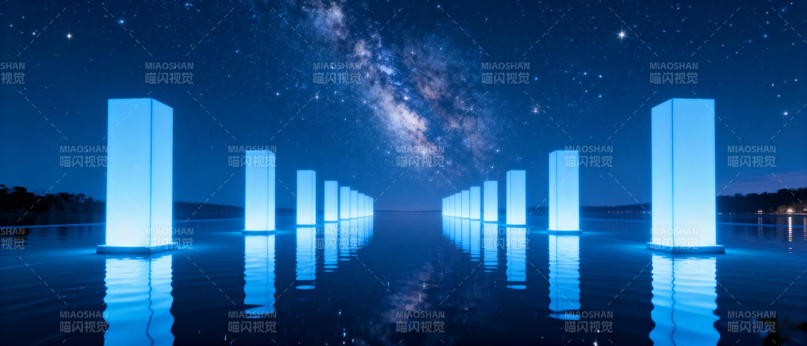 星夜蓝柱倒影图片