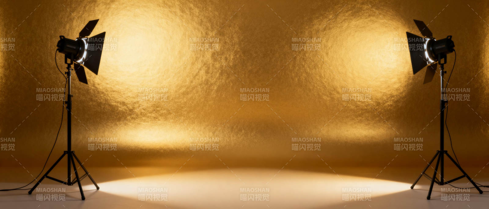 金色背景灯光摄影棚图片