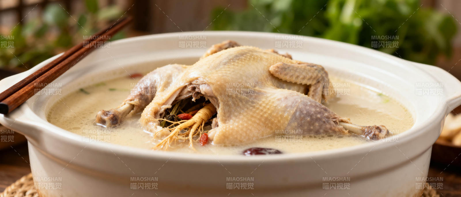 鸡汤炖鸡图片