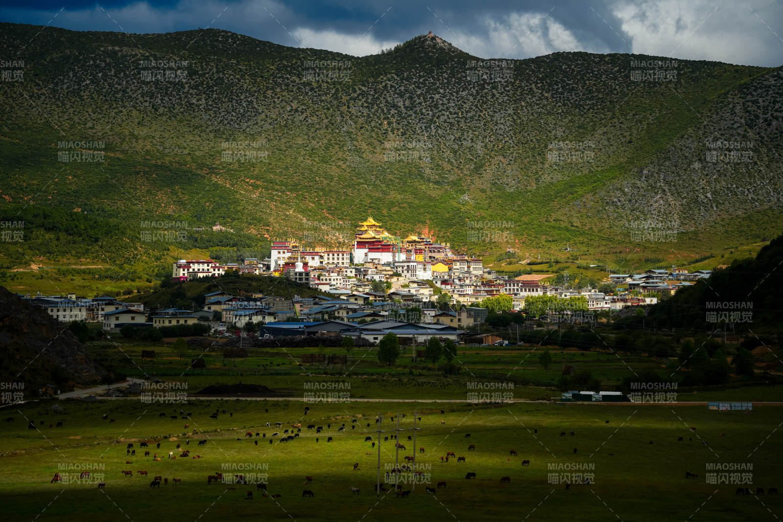 高原古城风光图片