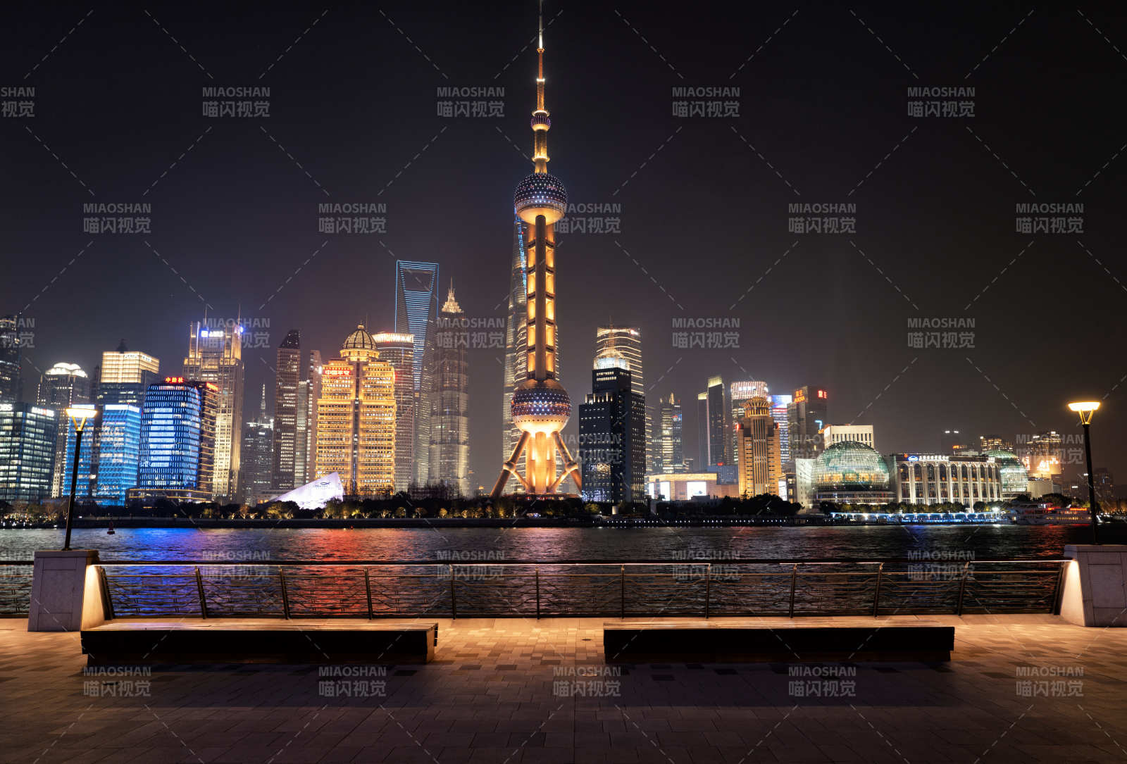 上海夜景璀璨图片