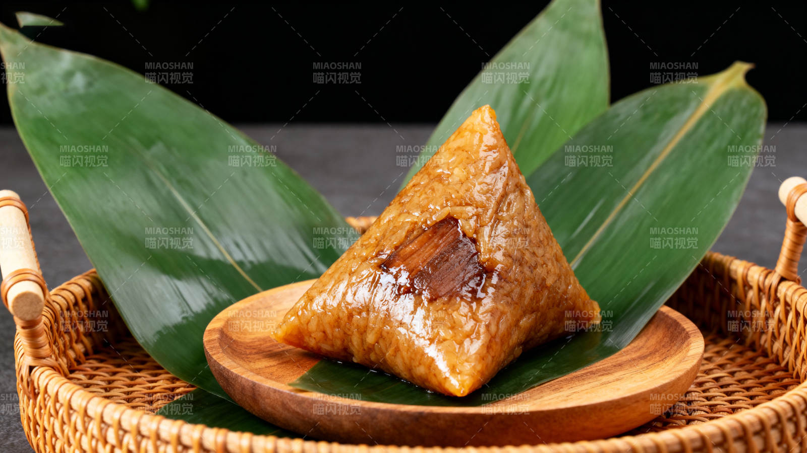 端午节传统美食粽子图片