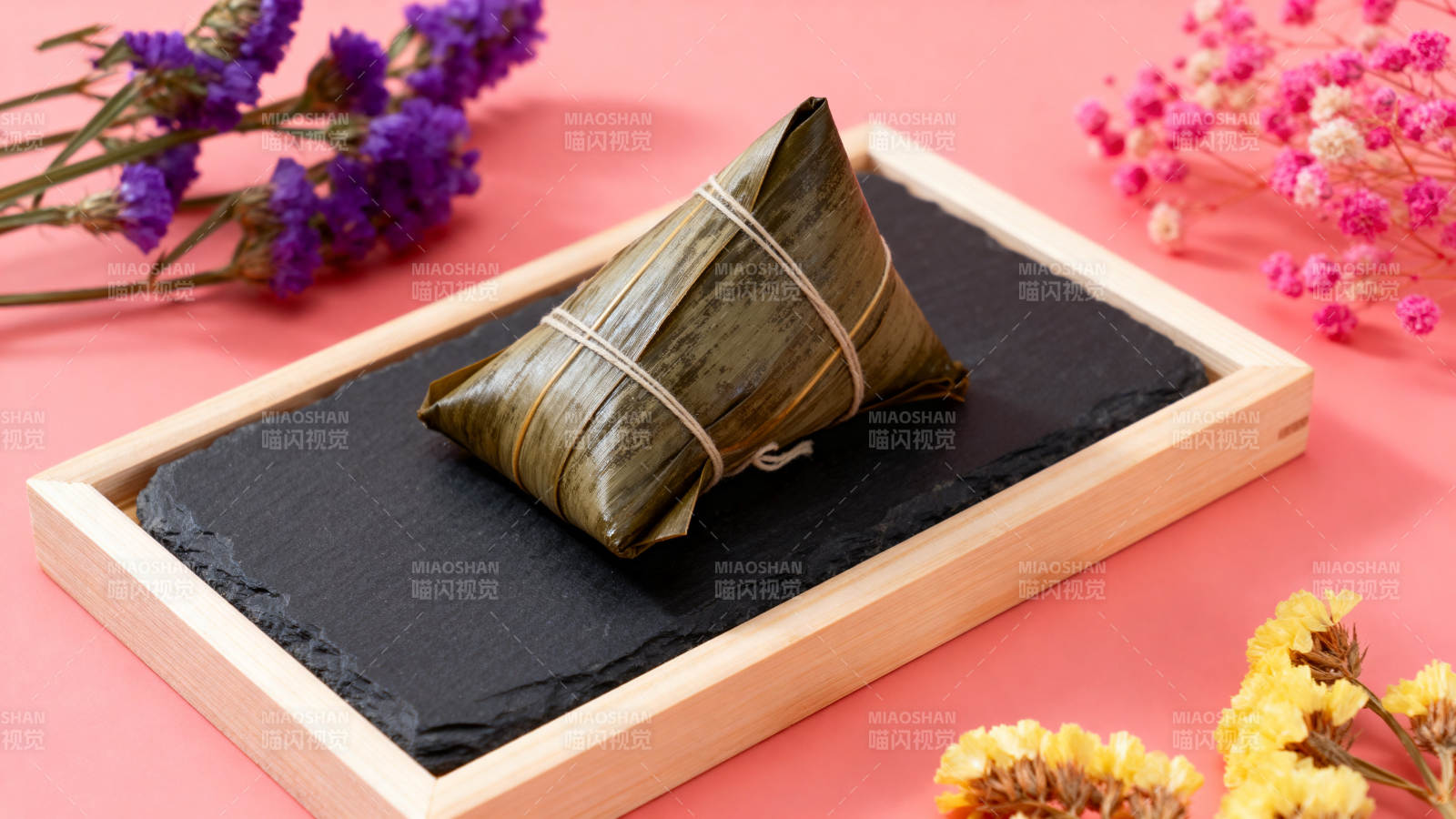 端午节传统粽子特写图片