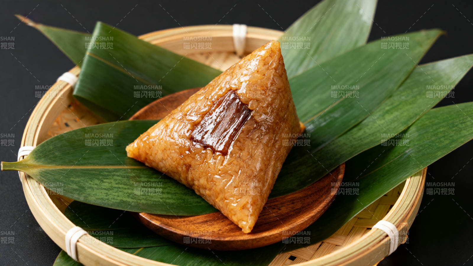 端午节传统美食粽子图片