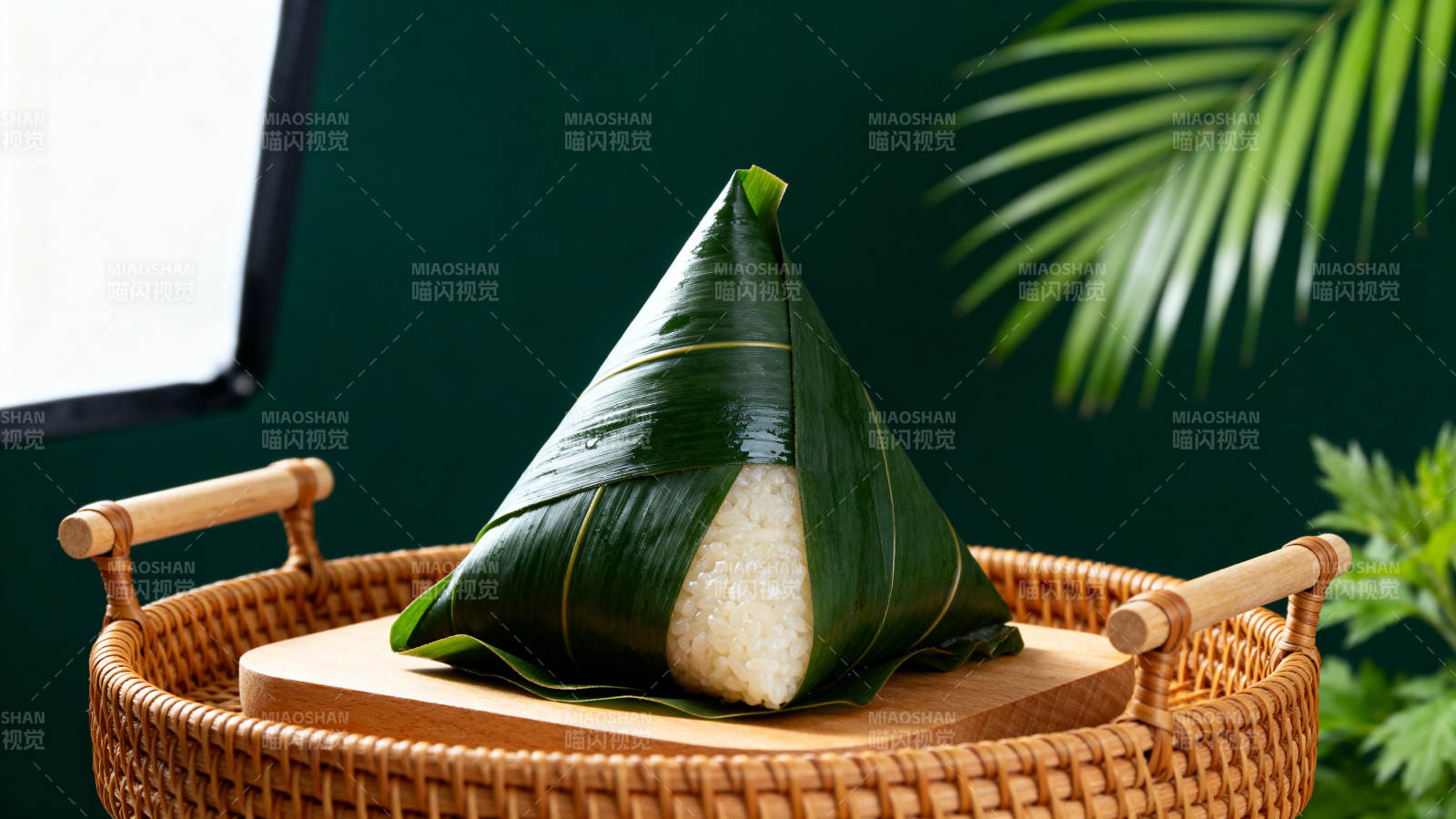 端午节传统粽子特写图片