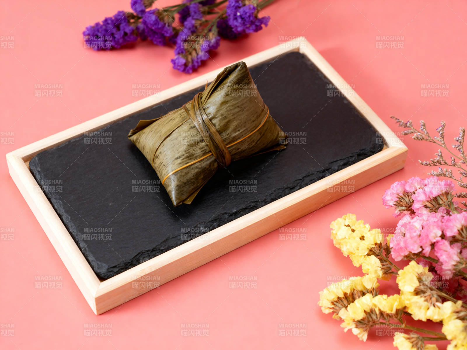 端午节传统粽子特写图片