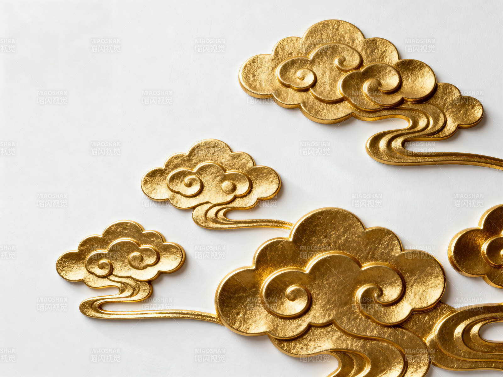 金色祥云装饰图案图片