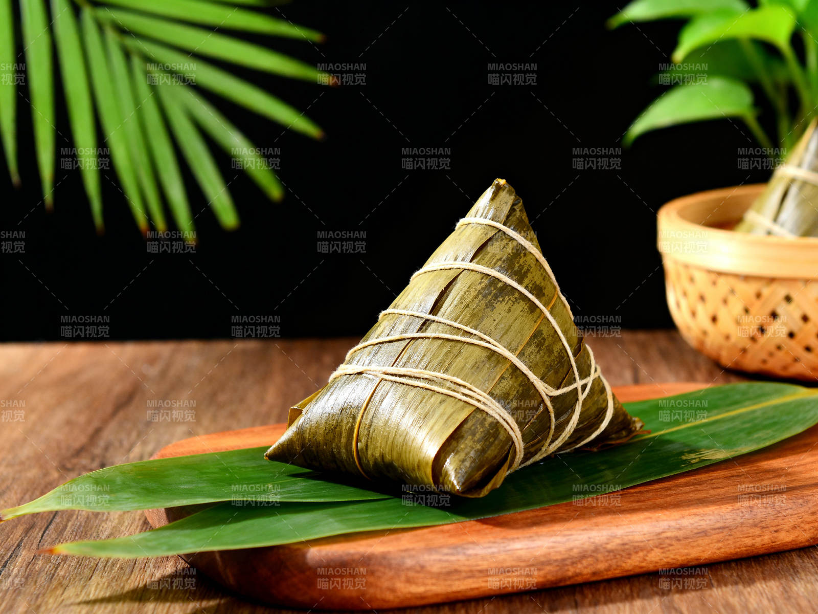 端午节传统粽子特写图片