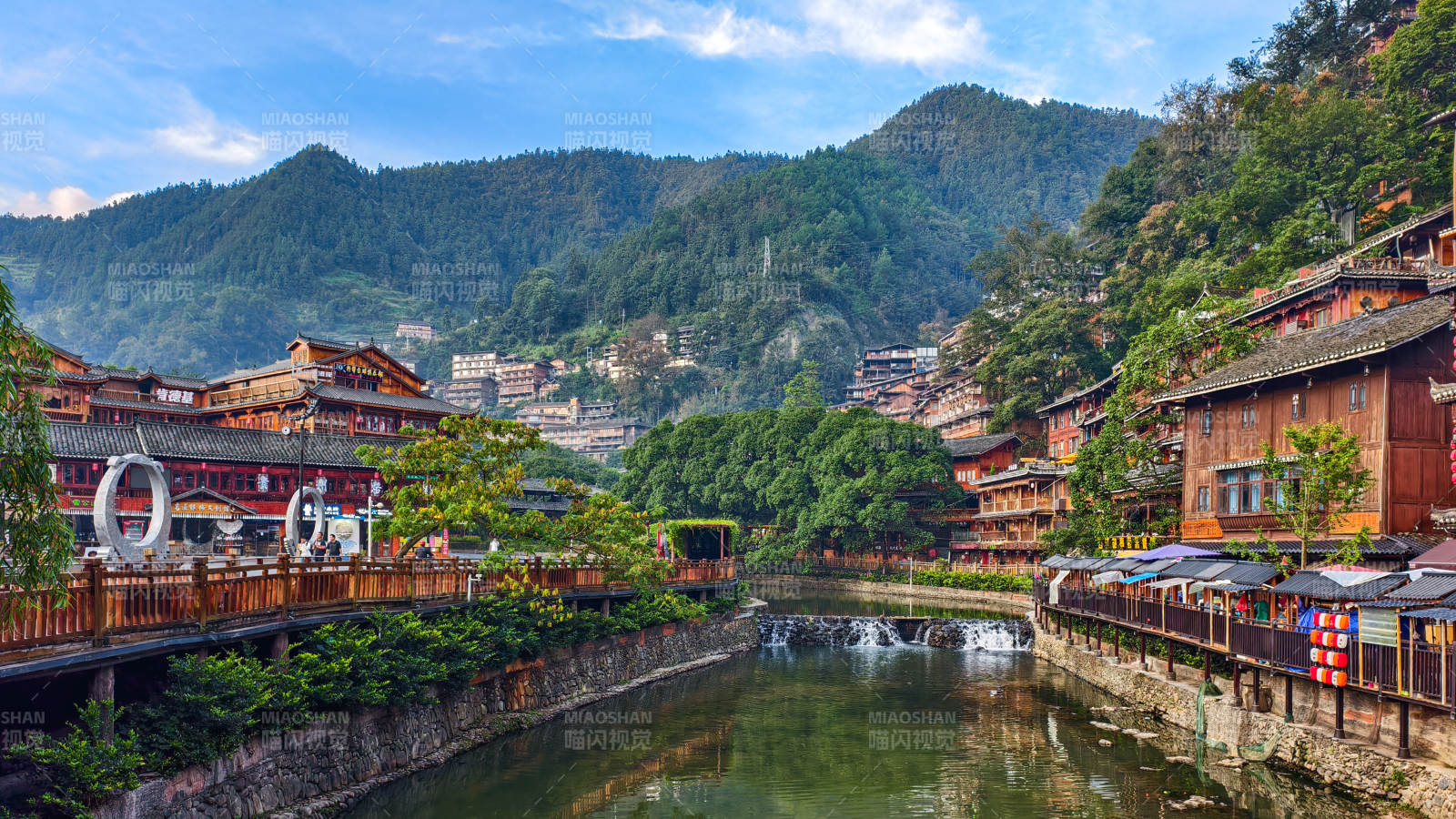 山水古镇风光（西江千户苗寨）图片