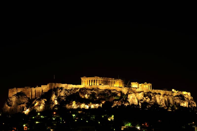 夜幕下的雅典卫城图片