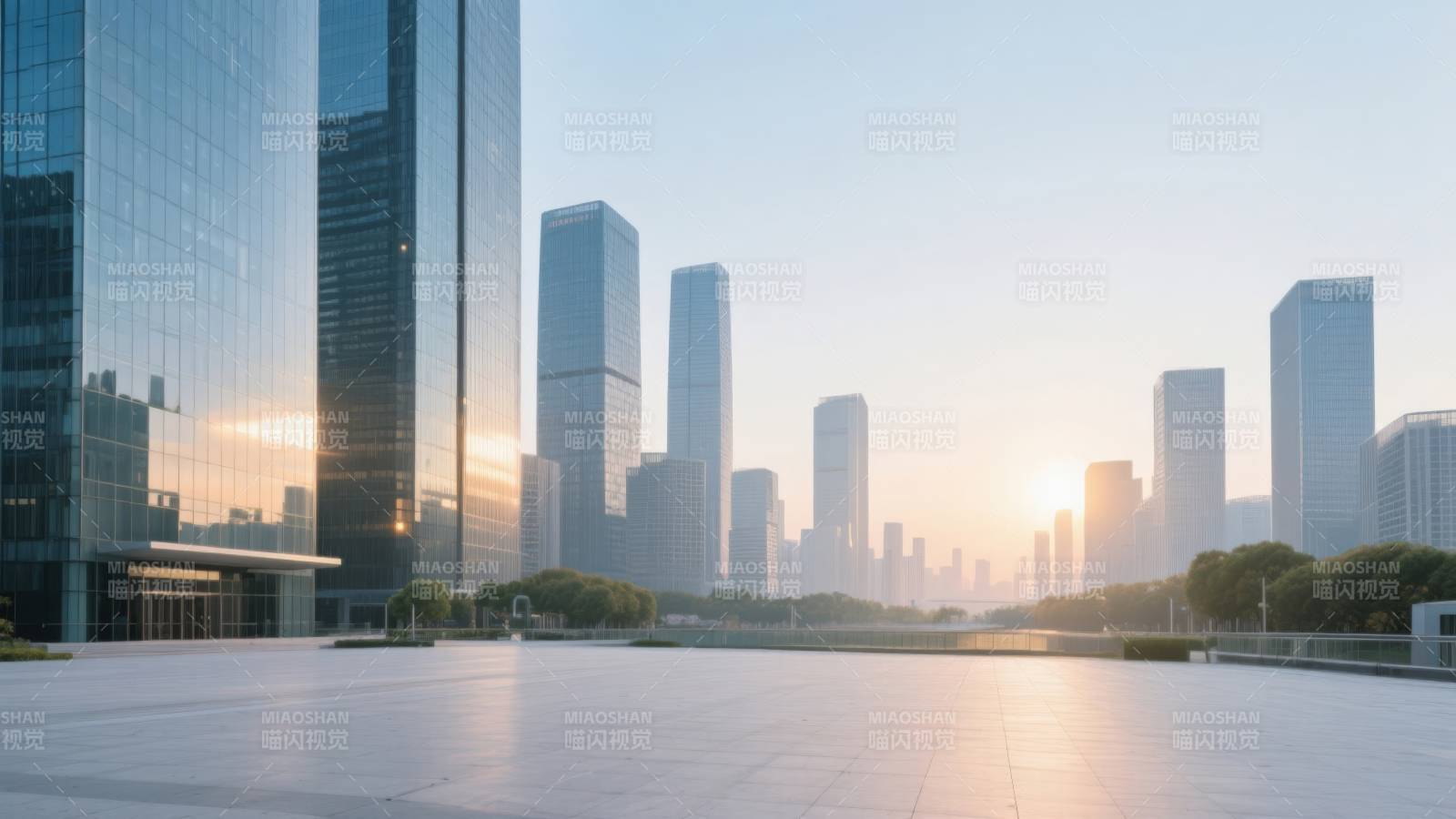 城市高楼大厦日出景象图片