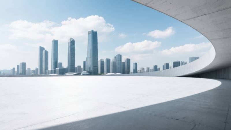 现代城市天际线与弧形建筑图片