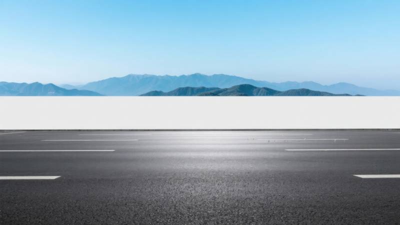 公路与远山的风景图片