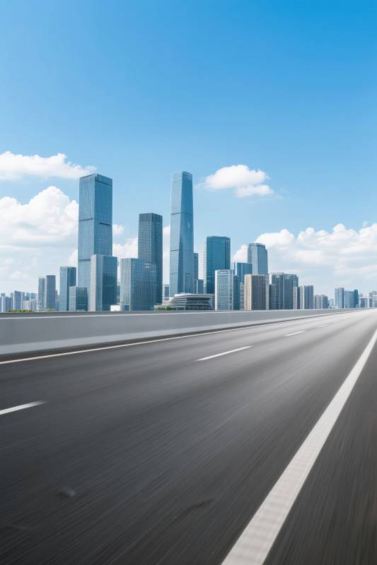 城市天际线与高速公路图片