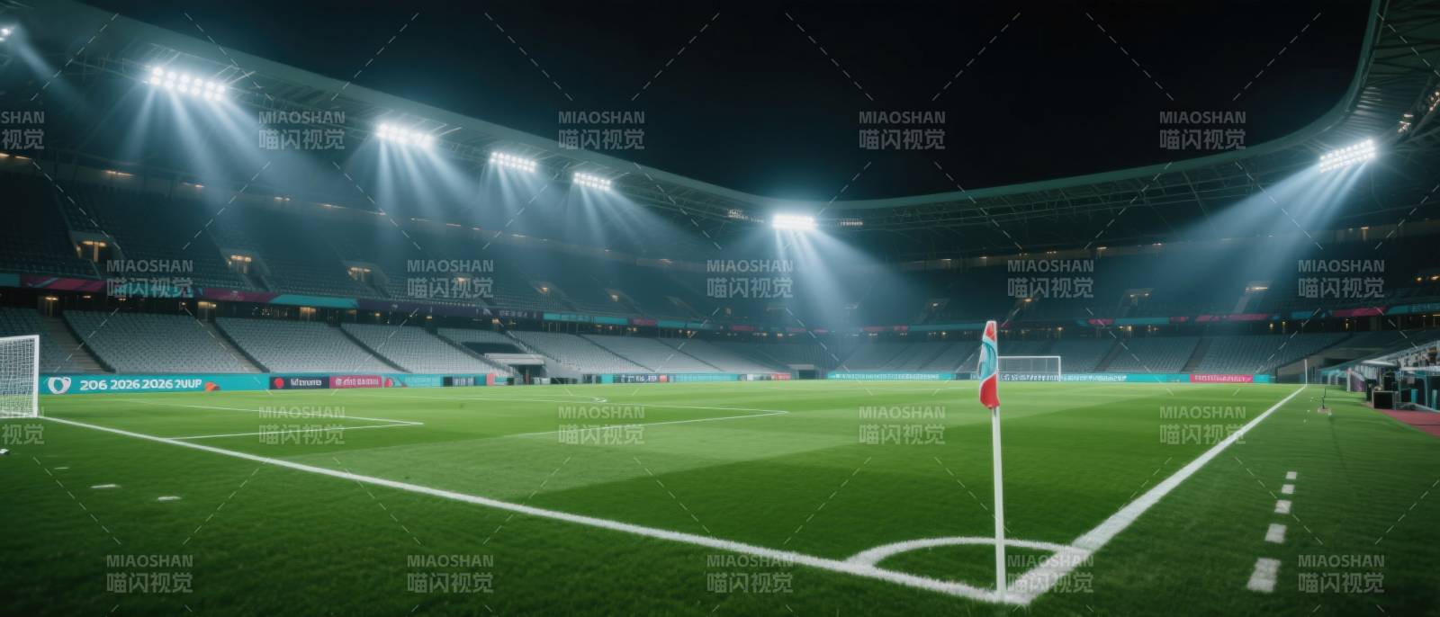 夜晚足球场灯光璀璨图片