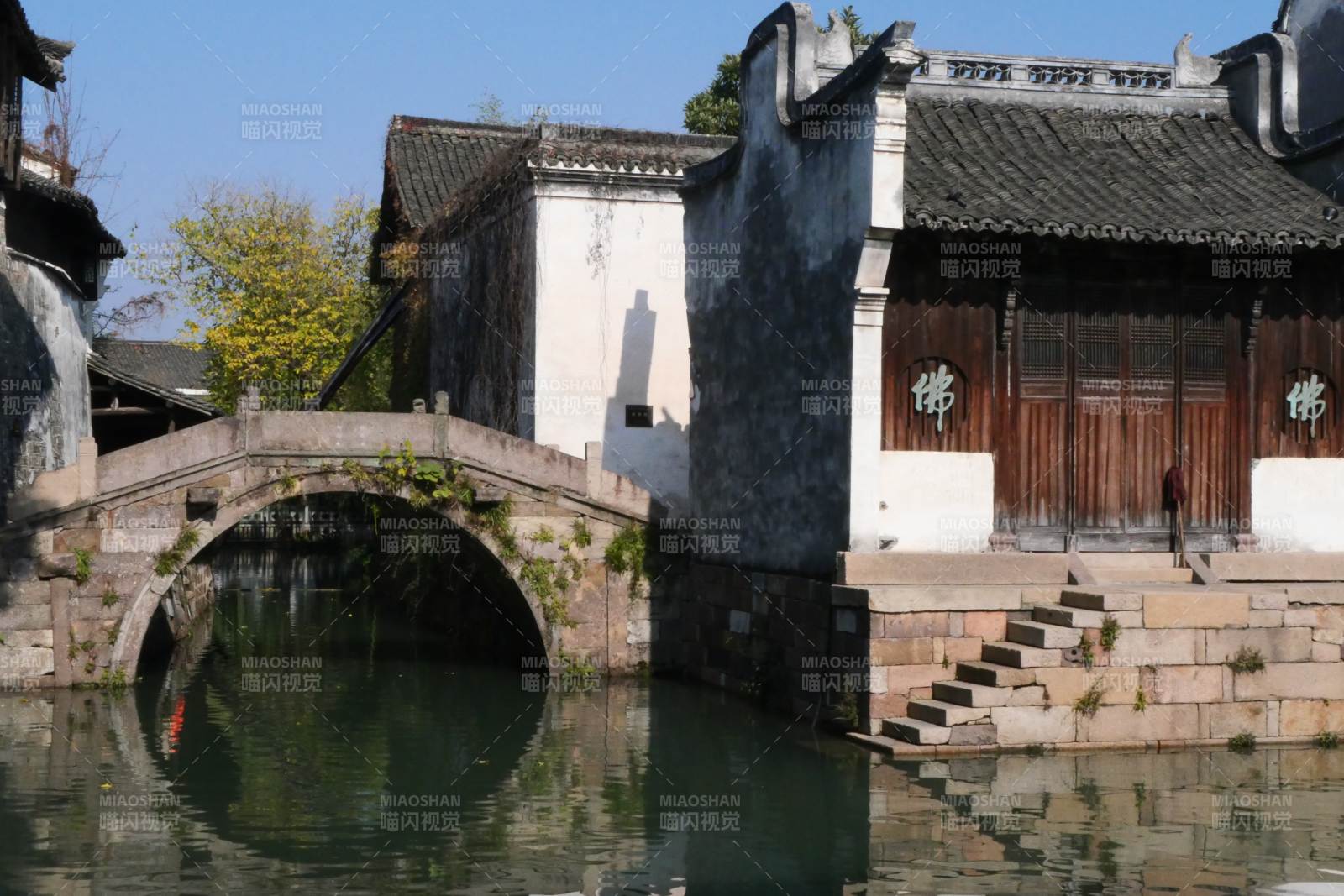 江南水乡古桥人家～乌镇古韵图片