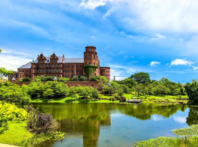 华为松山湖城堡镜像倒影图片