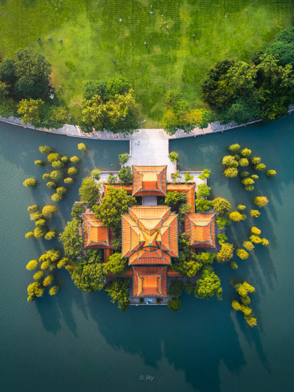 航拍顺峰山青龙阁图片