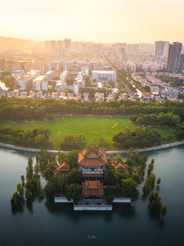 顺峰山青龙阁图片