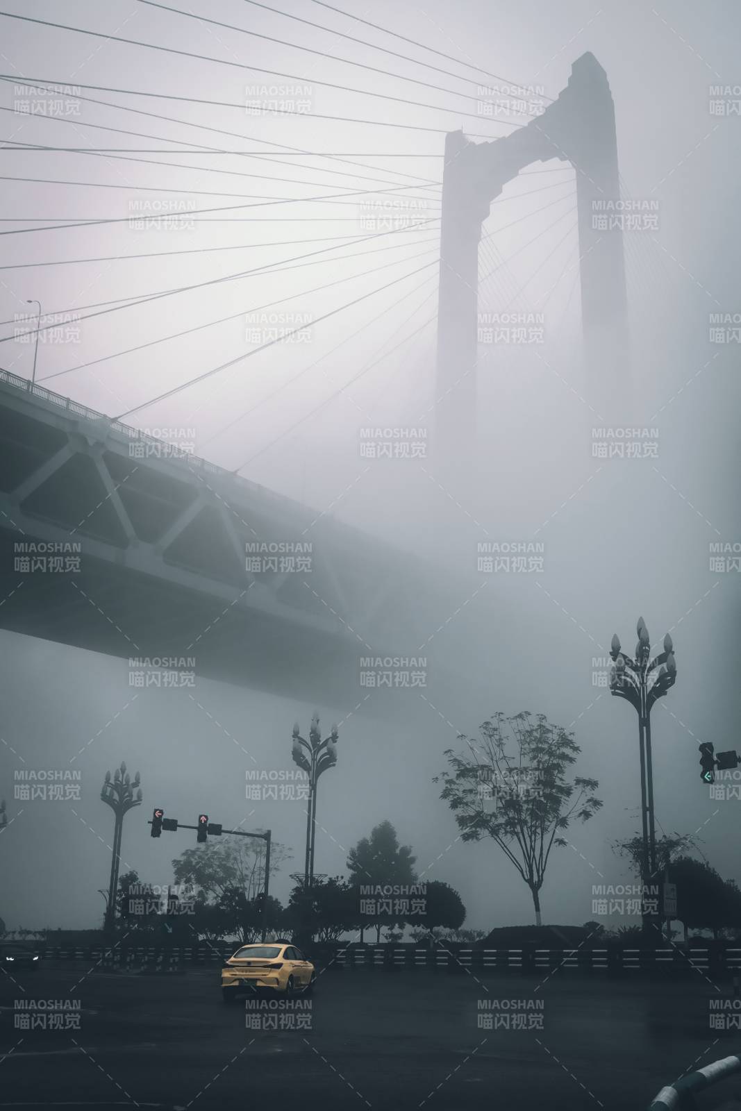 重庆红岩村大桥图片