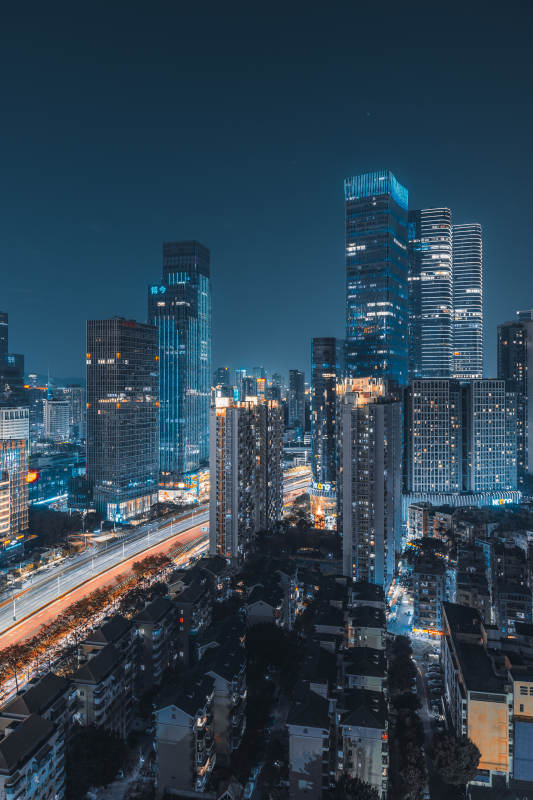 深圳夜幕下的城市灯火图片