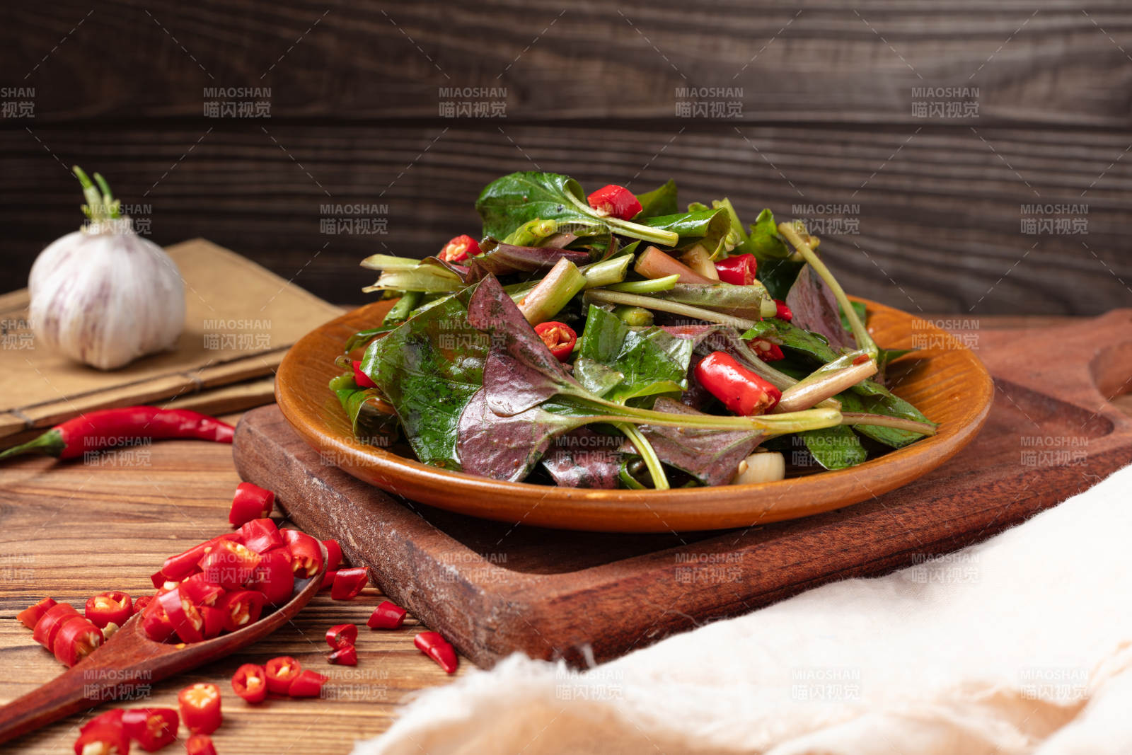 凉拌鱼腥草图片