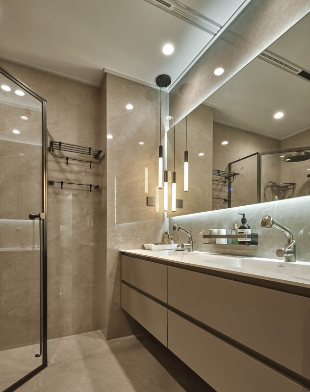 现代简约浴室设计图片