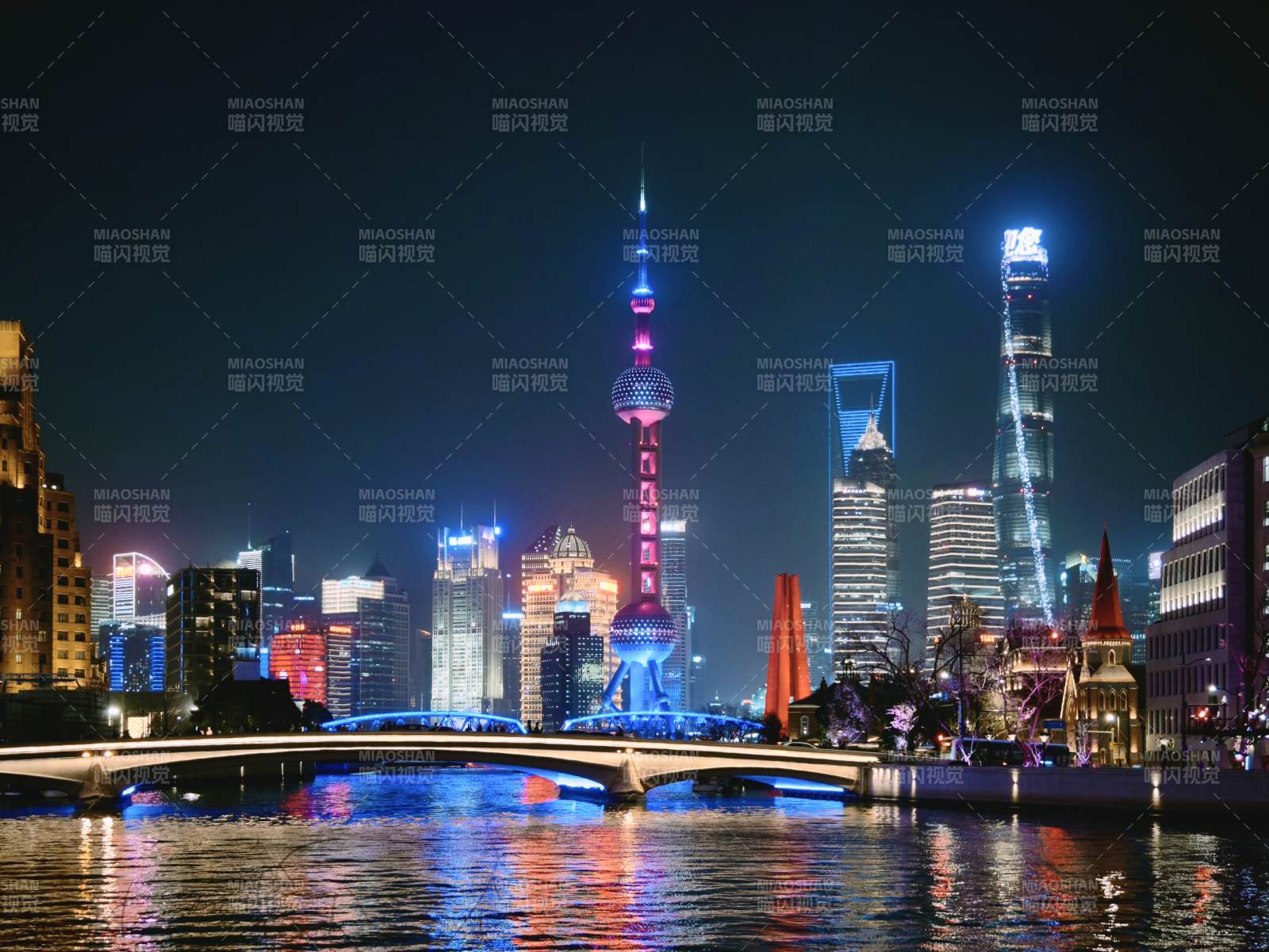 上海·陆家嘴·璀璨夜景图片