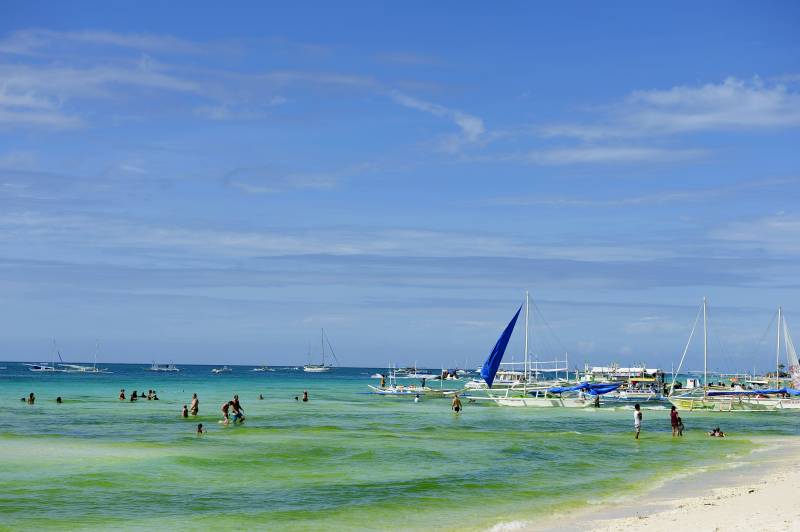菲律宾长滩岛碧海蓝天沙滩游图片