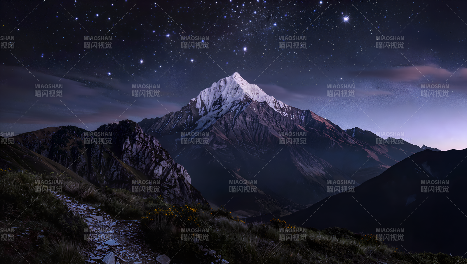 星夜雪山静谧美图片