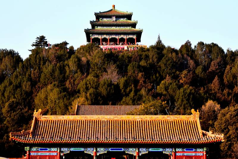 北京故宫御花园制高点万春亭图片