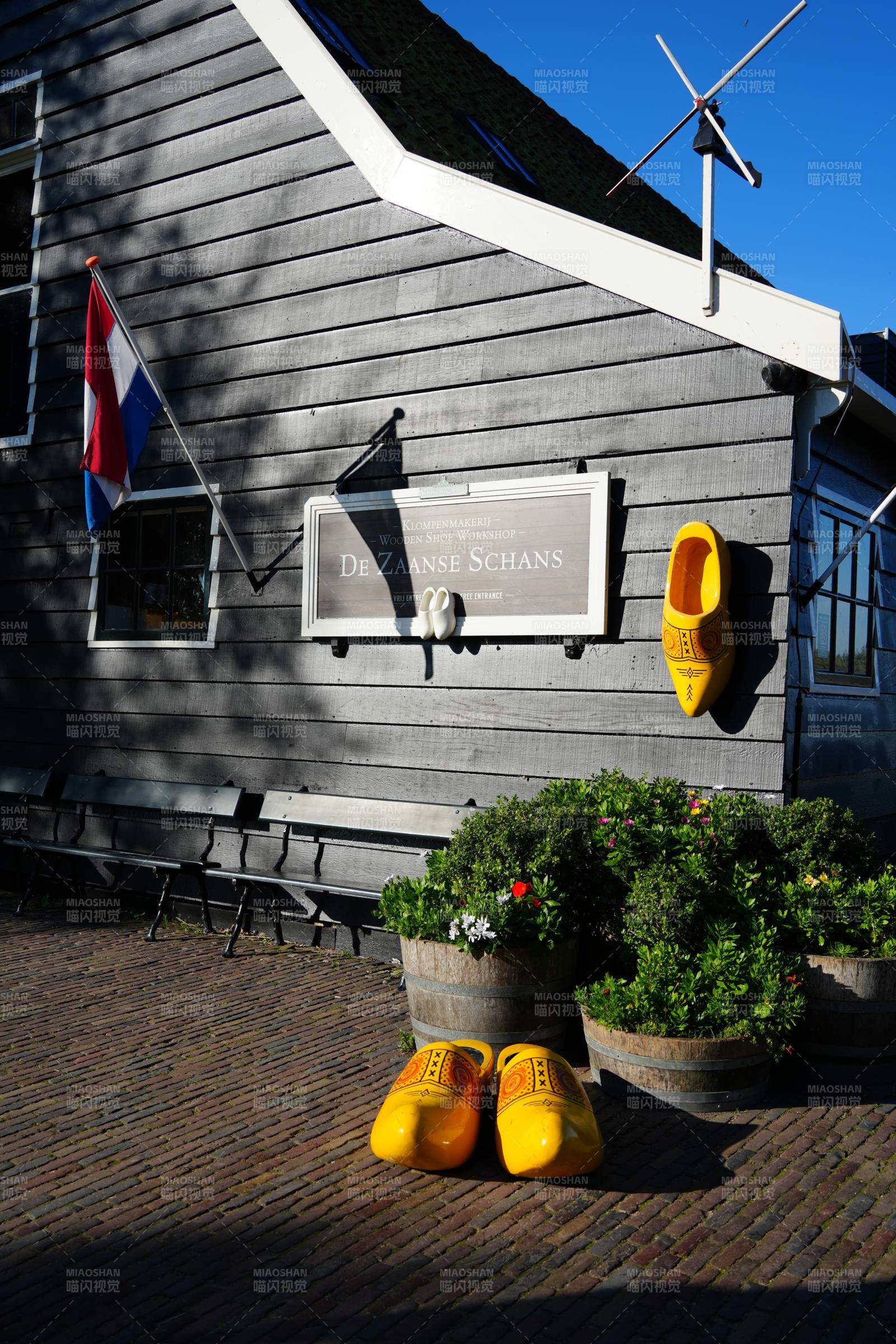 荷兰风车村风情图片