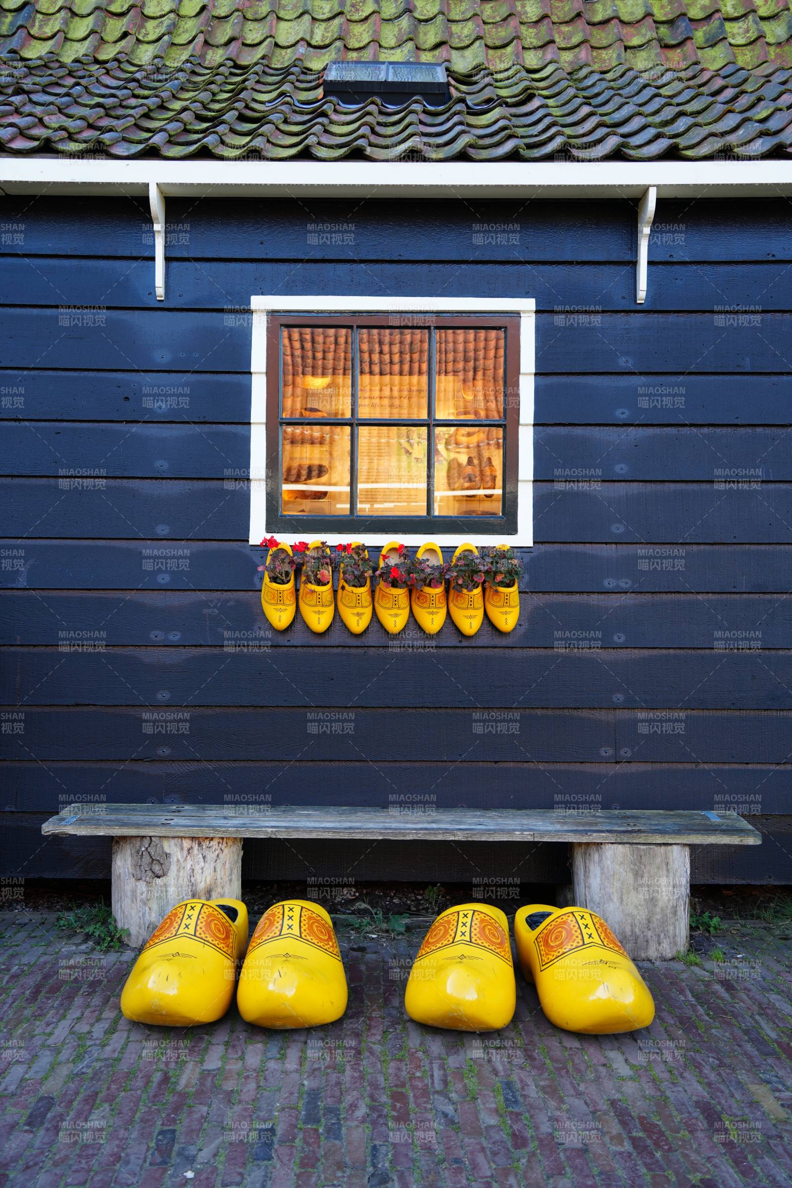 荷兰木鞋屋前景图片