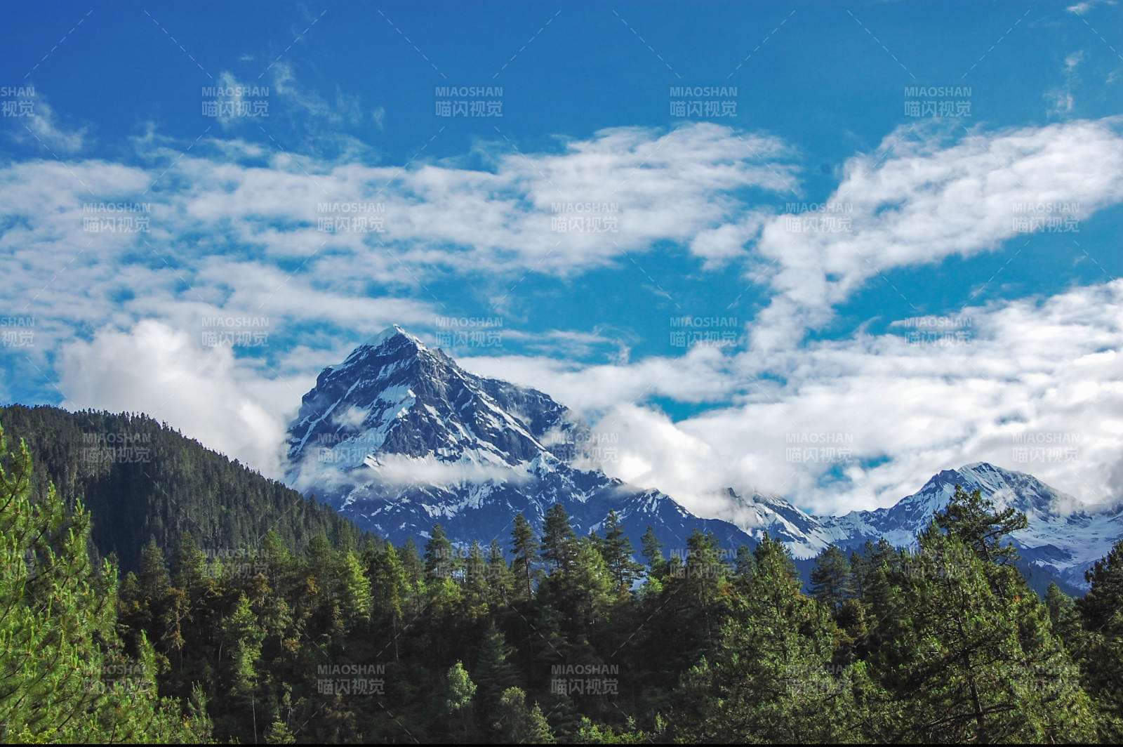 云南西藏白马雪山风景图图片
