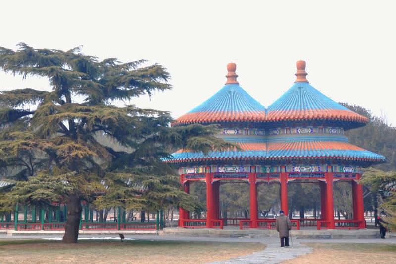 北京天坛公园里的双环亭图片