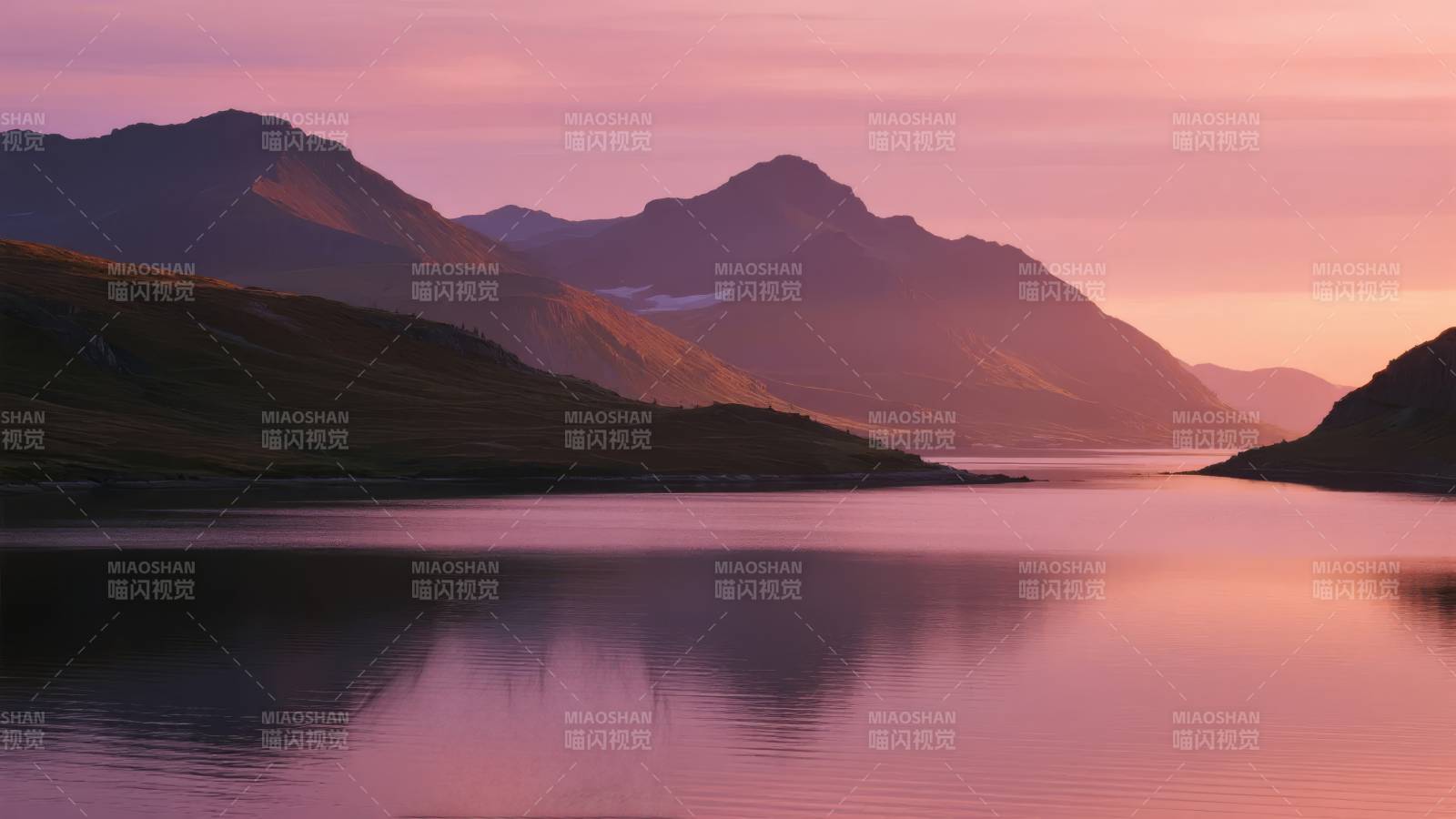 湖光山色映晚霞图片