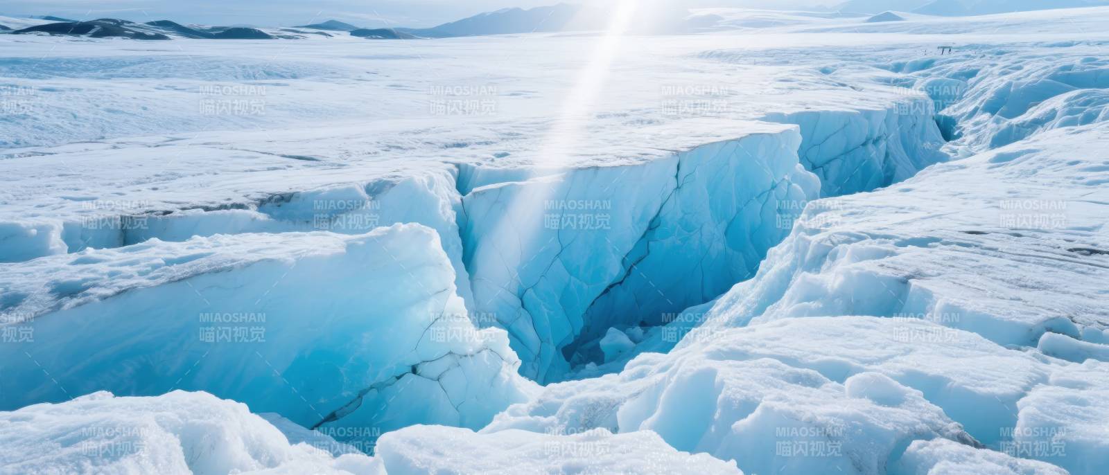 冰川裂隙图片