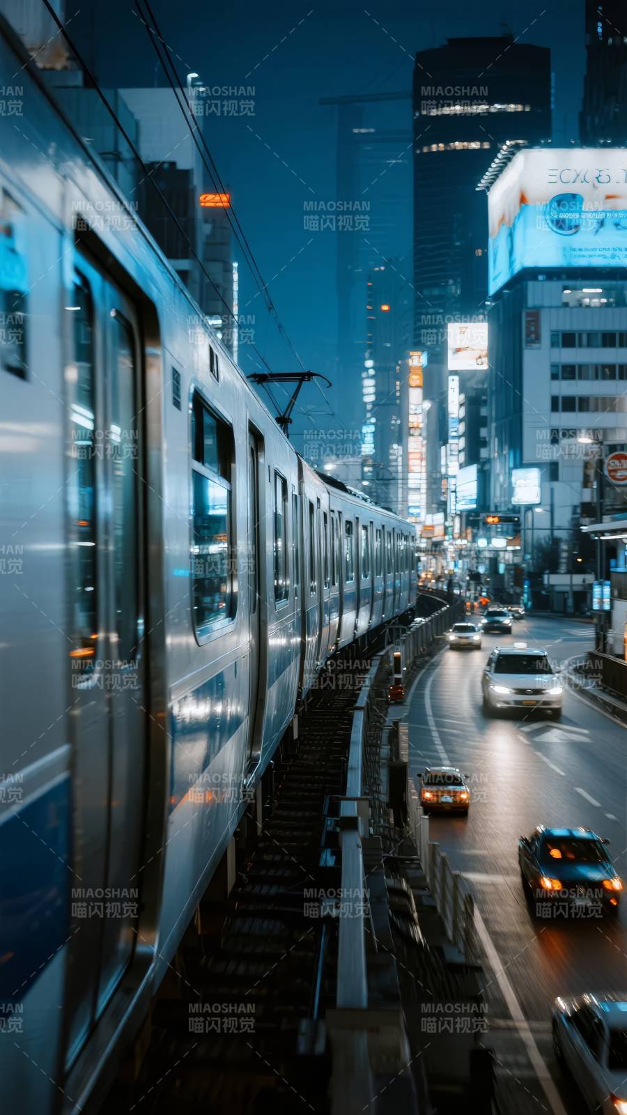 夜幕下的都市列车图片