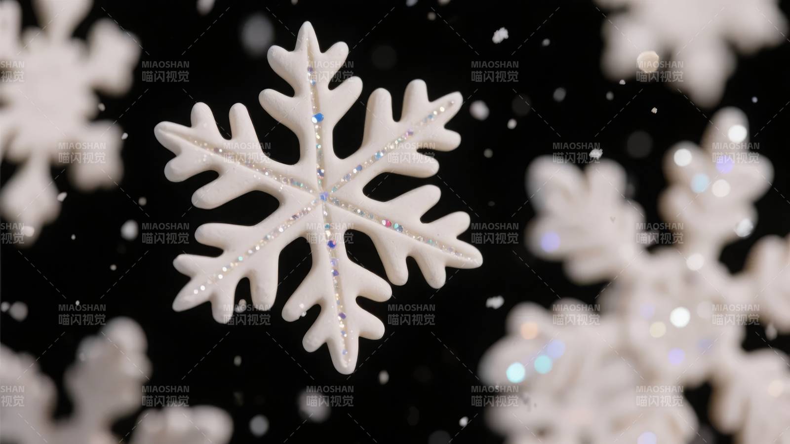 晶莹雪花飘落图片