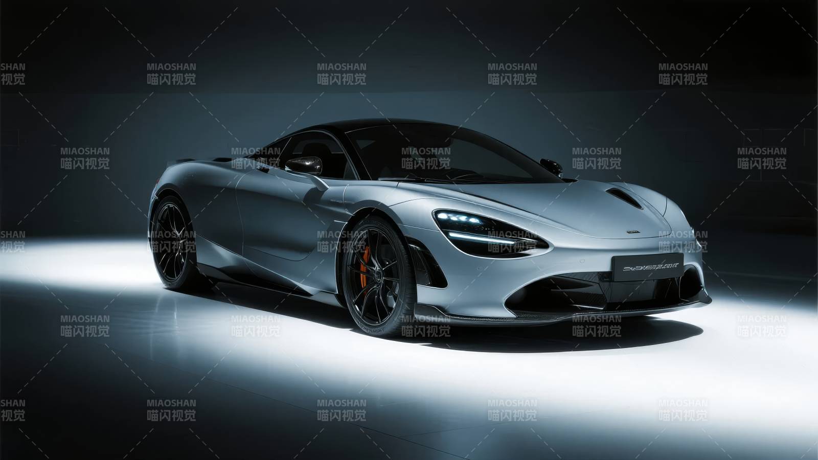 银色超跑炫酷登场图片