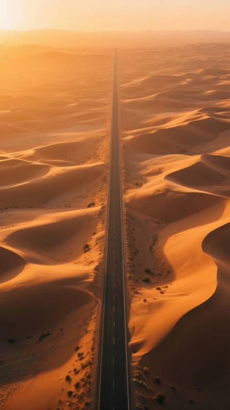 沙漠公路延伸至天际图片